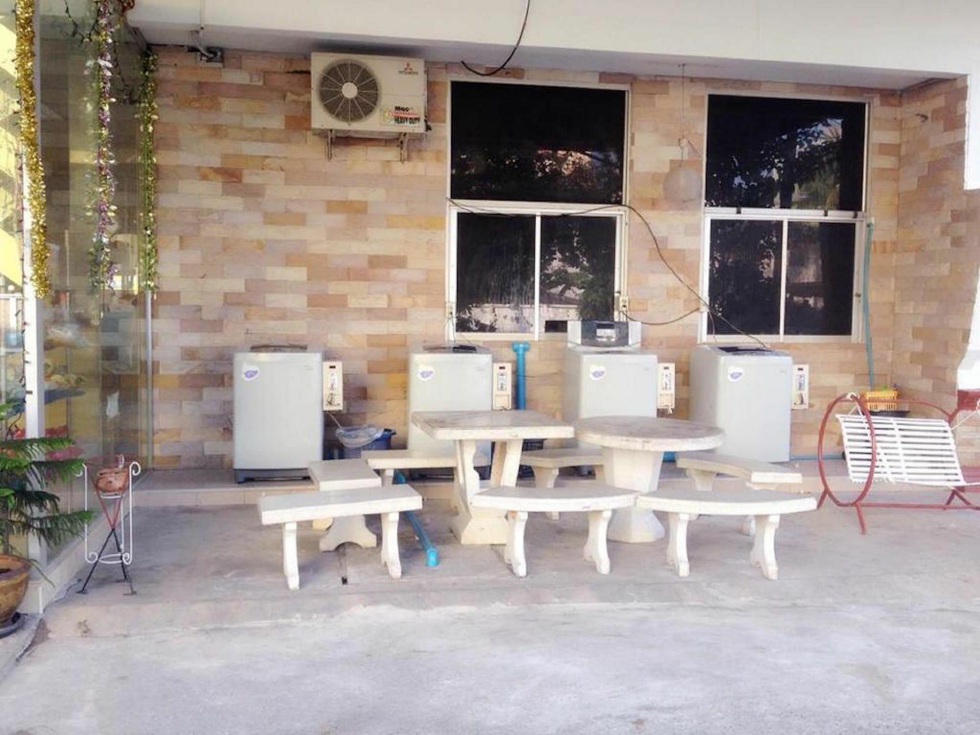 Muanfun Apartment Hat Yai Exteriör bild